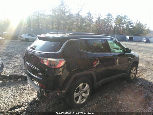 Jeep Compass 2018 3C4NJDBB5JT191959 Image 4