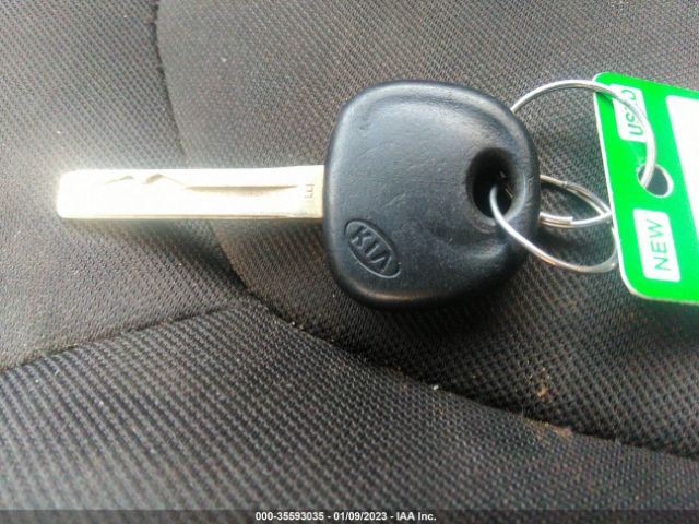 KNDJN2A20G7844350 KIA Soul Base