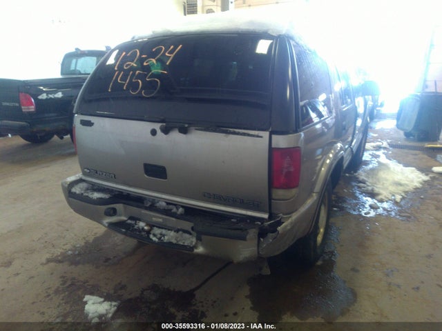 2001 CHEVROLET BLAZER LT VIN: 1GNDT13W712190486