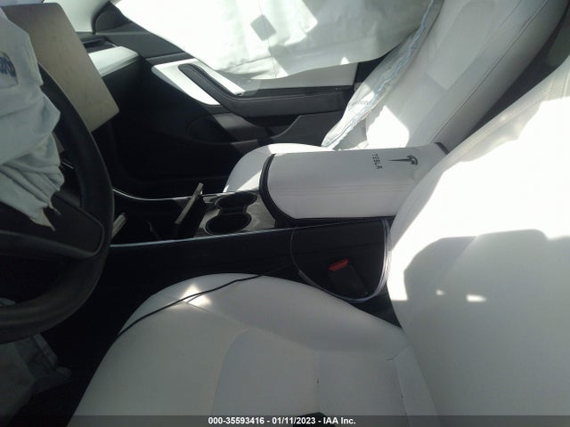 2018 Tesla 3, VIN: 5YJ3E1EB2JF097462