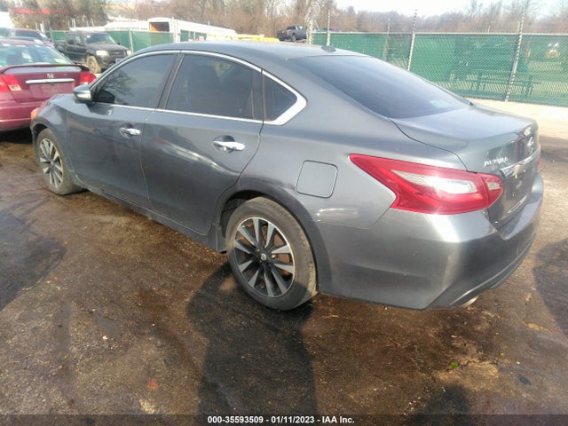 2018 Nissan Altima, VIN: 1N4AL3APXJC246200