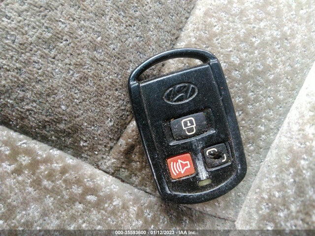 2006 HYUNDAI SANTA FE GLS VIN: KM8SC13D46U081733