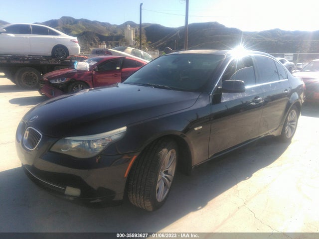 BMW 5 Series 528i 2010 WBANU5C52AC127585 Image 2