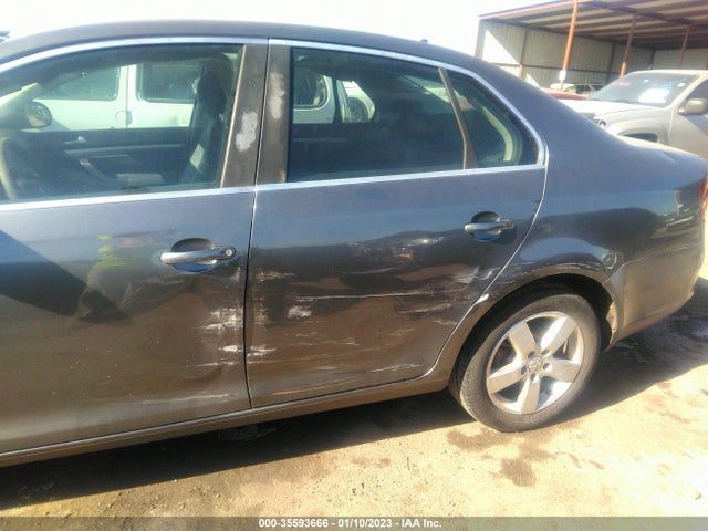 3VWRZ71K48M082102 Volkswagen Jetta Sedan Se/sel