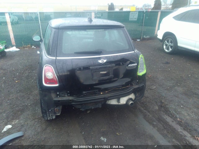 Mini Cooper 2010 WMWMF3C5XATZ66023 Image 12