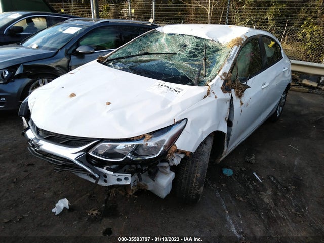 Chevrolet CRUZE LS 2019 3G1BC6SM5KS603811 Image 2