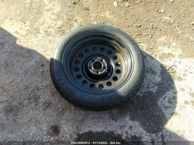 1FMCU9GD6JUD58238 Ford ESCAPE SE