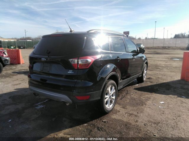 1FMCU9GD6JUD58238 Ford ESCAPE SE
