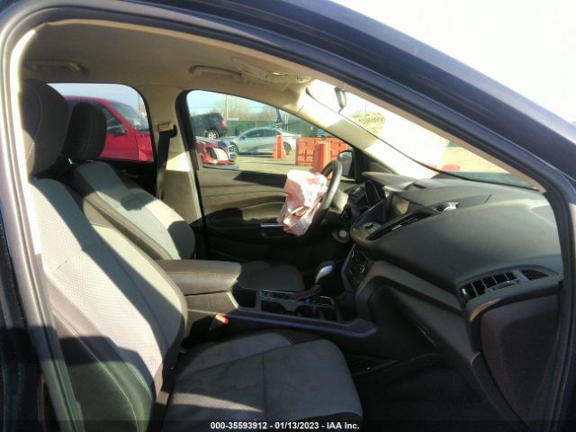 1FMCU9GD6JUD58238 Ford ESCAPE SE
