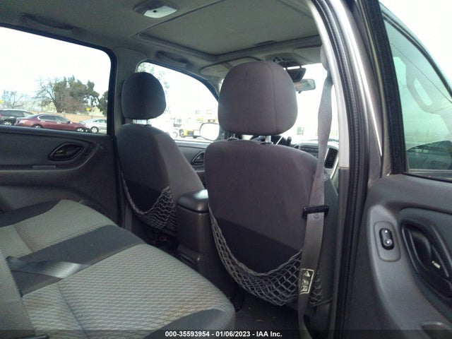 2004 FORD ESCAPE XLT VIN: 1FMCU93124KA45182