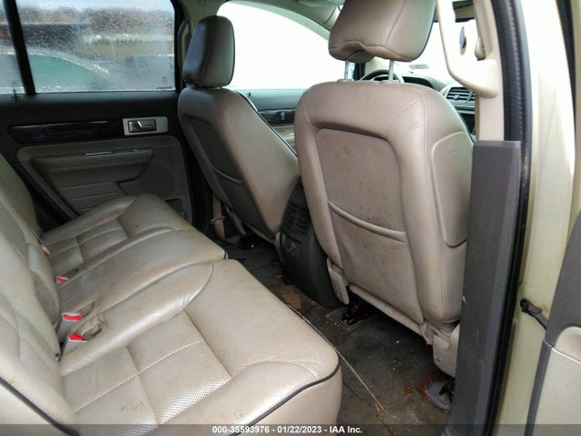 Lincoln MKX 2010 2LMDJ8JC1ABJ28530 Image 9