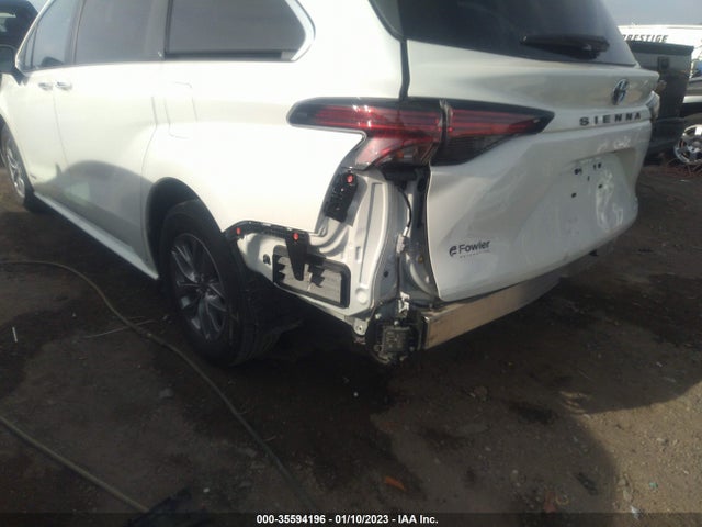 2021 Toyota Sienna, VIN: 5TDYRKEC4MS036901