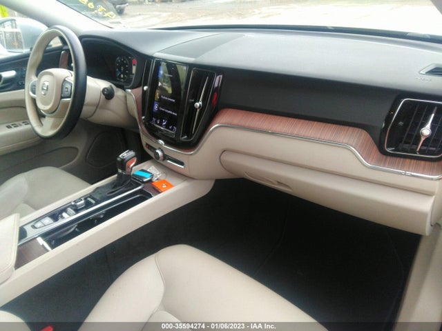 Volvo Xc60 Momentum 2021 YV4A22RK7M1777142 Image 6