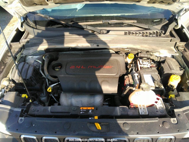 Jeep Renegade Latitude 2018 ZACCJABB5JPH48902 Image 11
