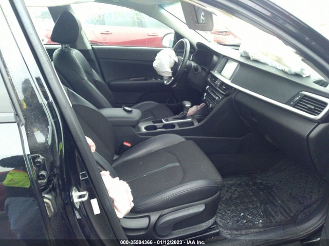 2019 Kia Optima, VIN: 5XXGT4L38KG369189