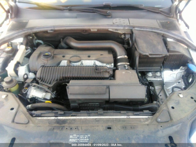 2016 Volvo XC70, VIN: YV4612NK2G1241041