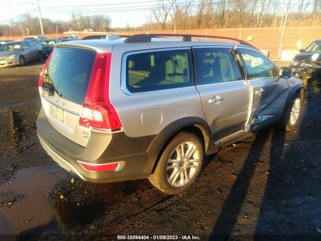 2016 Volvo XC70, VIN: YV4612NK2G1241041