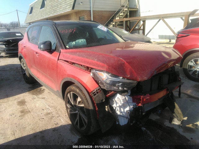 2021 Volvo XC40, VIN: YV4162UM0M2405357