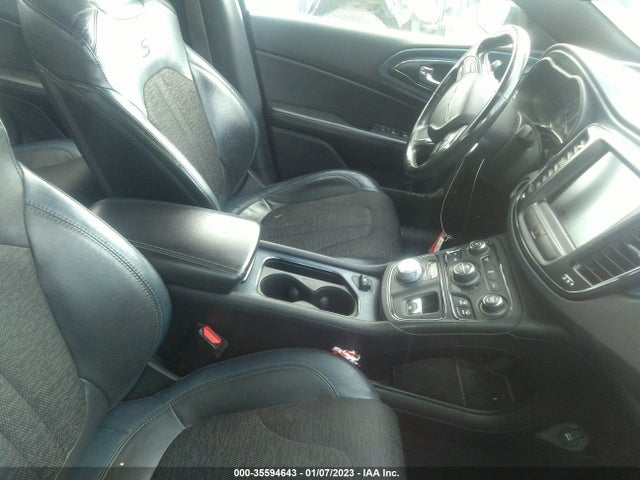 Chrysler 200 S 2015 1C3CCCBG7FN506182 Image 5