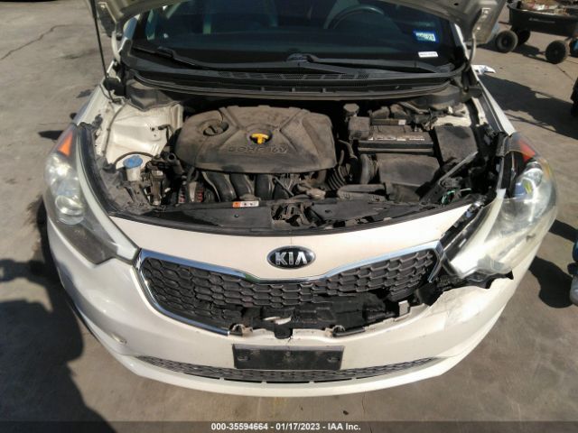 KNAFK4A66F5411068 KIA FORTE LX