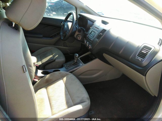 KNAFK4A66F5411068 KIA FORTE LX