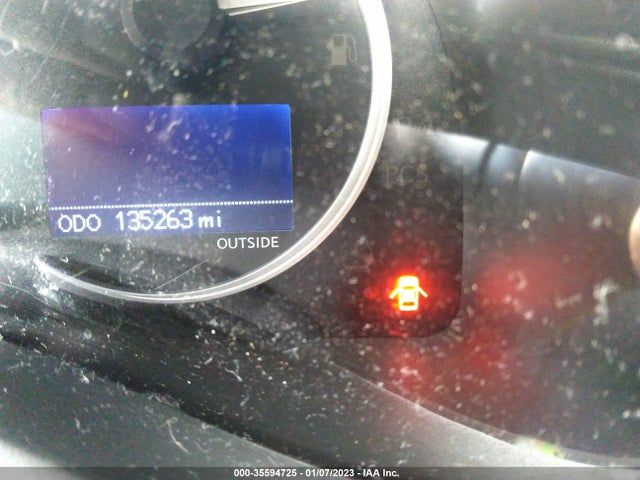 Lexus CT 200H 2013 JTHKD5BH5D2131723 Image 8