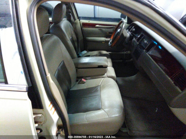 2004 LINCOLN TOWN CAR ULTIMATE VIN: 1LNHM83W44Y687234