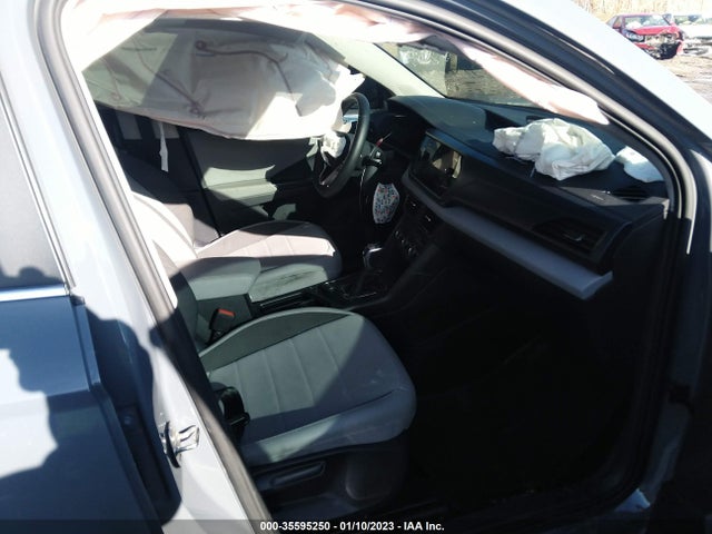 3VVPX7B24NM035695 Volkswagen TAOS SE