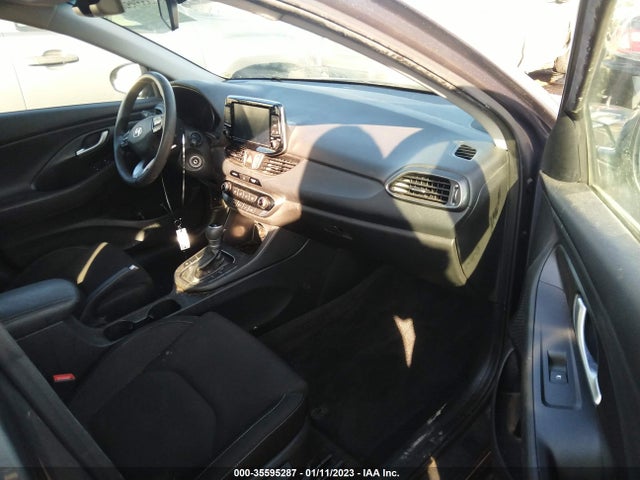 2018 HYUNDAI ELANTRA GT VIN: KMHH35LE7JU019231