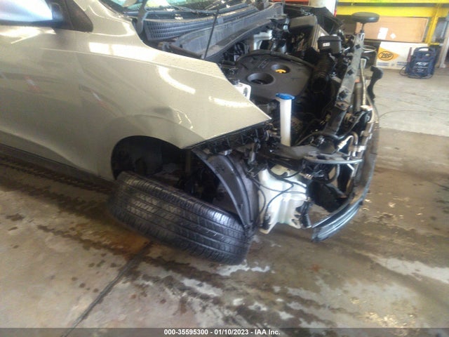 Hyundai TUCSON GLS 2015 KM8JT3AF1FU100637 Image 3