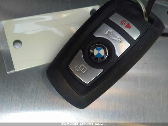 BMW 3 Series 320i Xdrive 2018 WBA8A3C56JA067364 Image 3