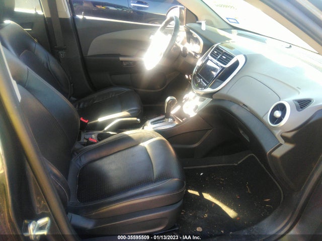 Chevrolet Sonic Premier 2019 1G1JF5SB4K4123156 Image 5