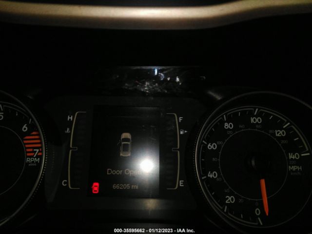 1C4PJLCB8HW508185 Jeep Cherokee Latitude
