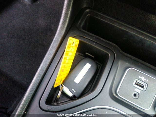 1C4PJLLBXKD360219 Jeep Cherokee Latitude Plus