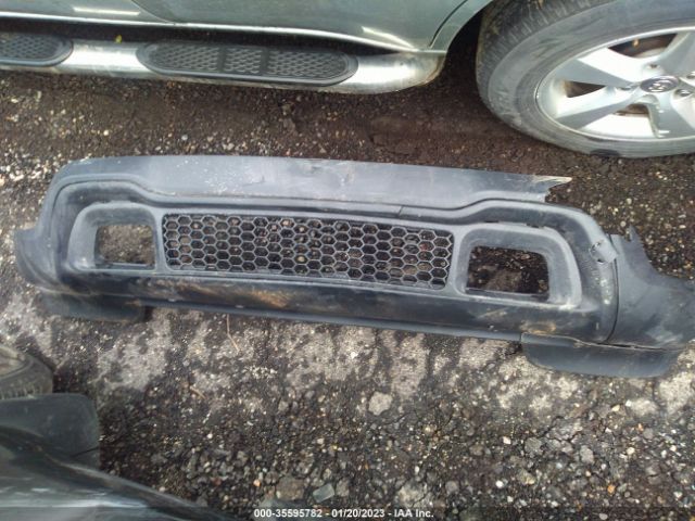 1C4RJFAG3GC318979 Jeep Grand Cherokee Laredo