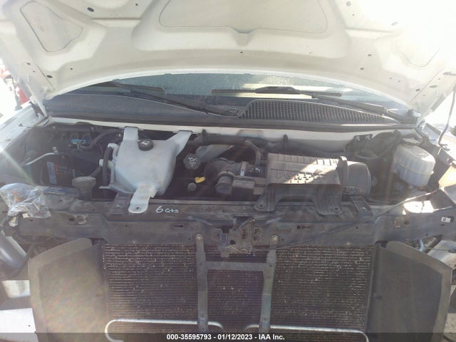 Chevrolet EXPRESS CARGO VAN 2011 1GCWGFBG8B1181784 Image 10
