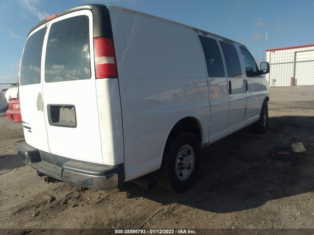 Chevrolet EXPRESS CARGO VAN 2011 1GCWGFBG8B1181784 Image 4