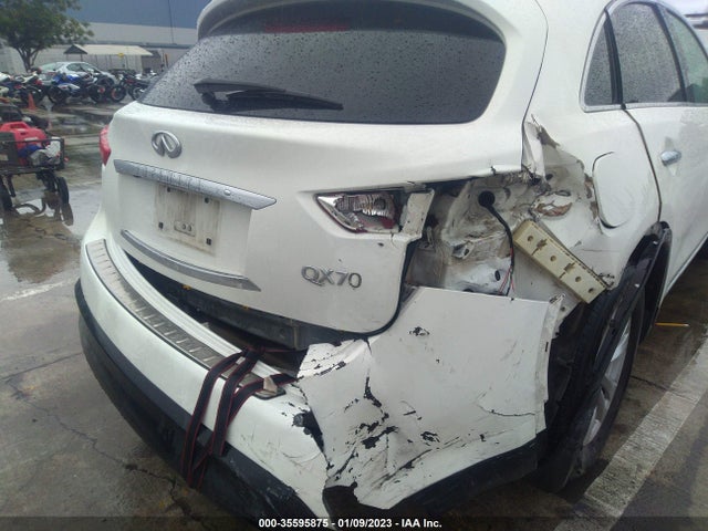 2014 Infiniti QX70, VIN: JN8CS1MU4EM451673