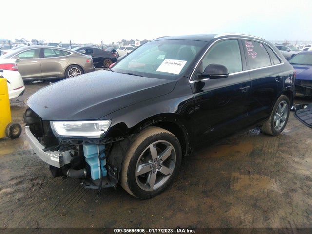 WA1EFCFSXFR010449 Audi Q3 2.0t Premium Plus