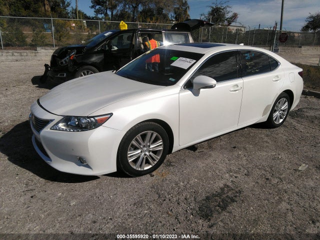 Lexus ES 2015 JTHBK1GG9F2160224 Image 2