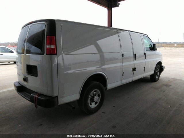 2017 Chevrolet Express, VIN: 1GCWGBFF4H1108902