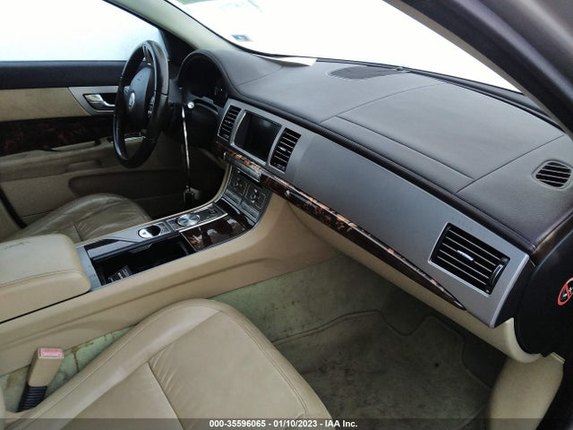 SAJWA0FB7BLR87523 Jaguar XF