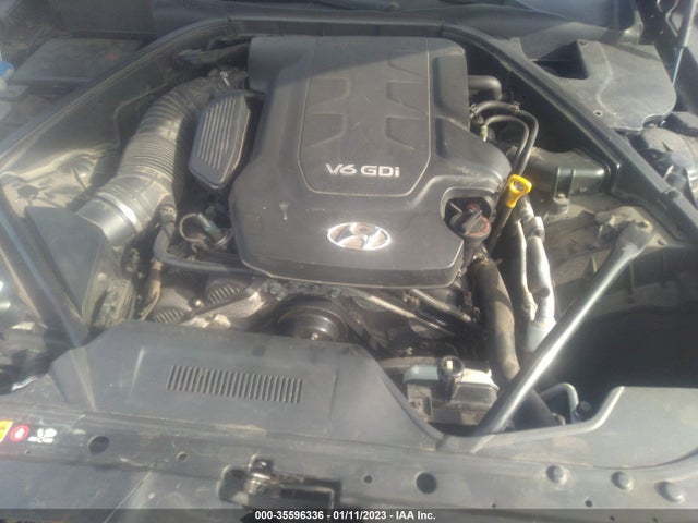 2015 Hyundai Genesis, VIN: KMHGN4JE7FU047024