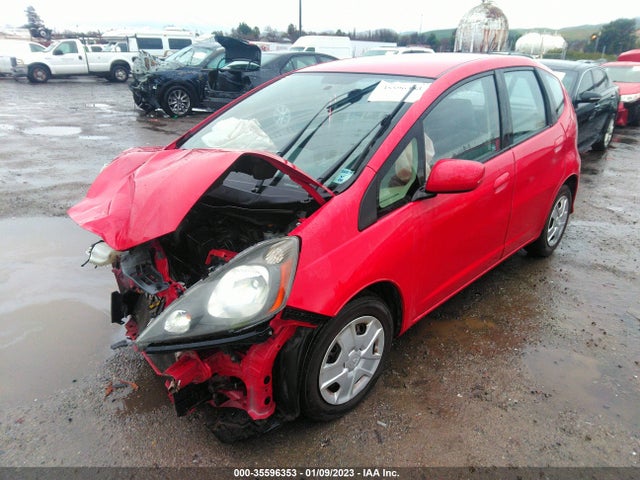 Honda FIT 2013 JHMGE8G32DC050125 Image 2