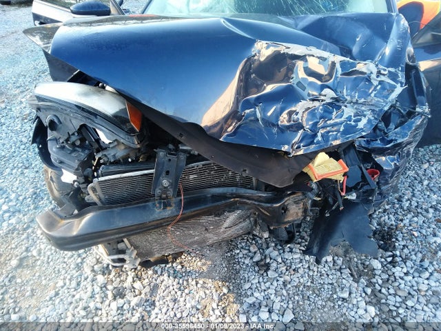 1VWAT7A32FC077793 Volkswagen Passat 1.8t S