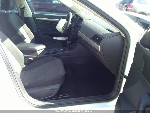 3VWC57BUXKM073798 Volkswagen Jetta S/se/r-line