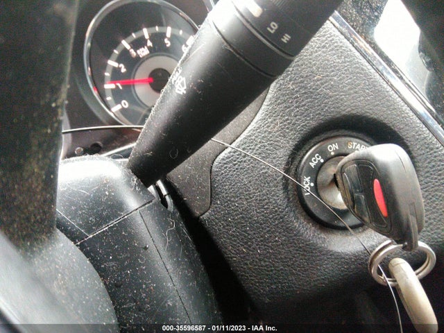 Chrysler 200 LX 2013 1C3CCBAB4DN660247 Image 3