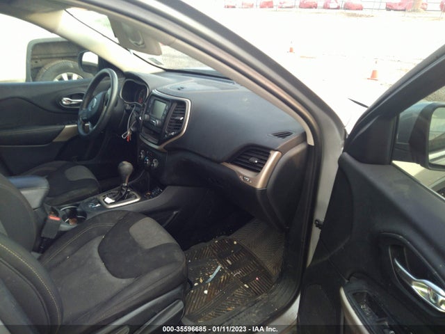 2018 Jeep Cherokee, VIN: 1C4PJLCB6JD556785