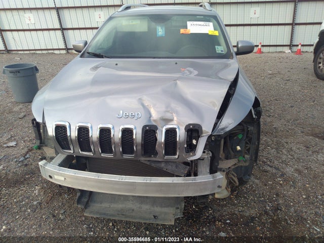 2018 Jeep Cherokee, VIN: 1C4PJLCB6JD556785