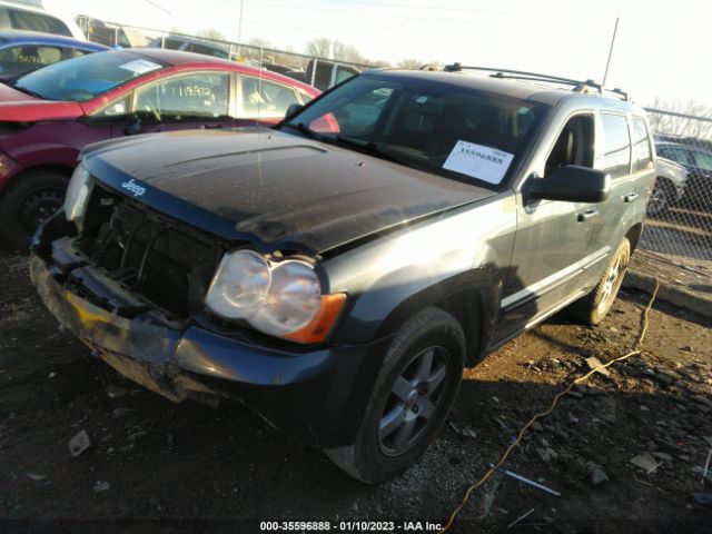 1J8GR48K18C137629 Jeep Grand Cherokee Laredo
